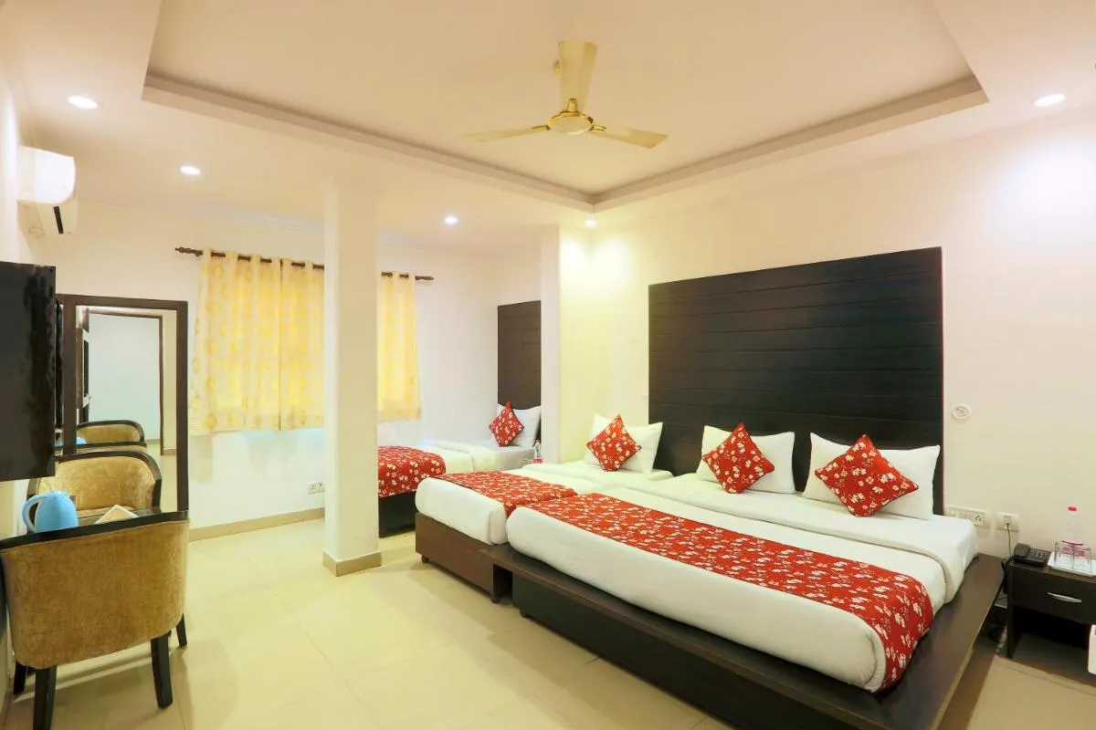 Image 4 of Airport Hotel Chanakya