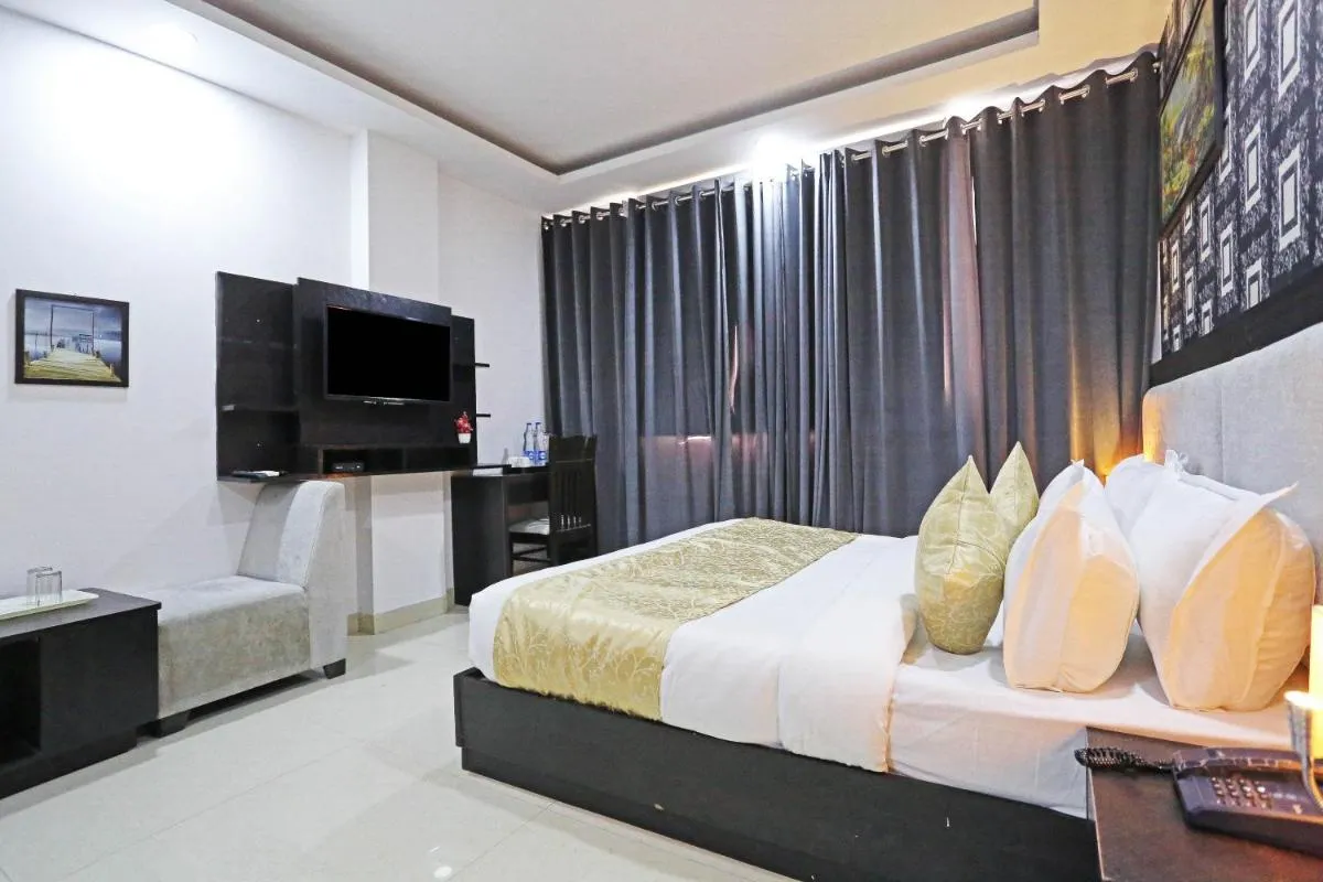 Image 2 of Airport Hotel Swan Near Delhi Airport