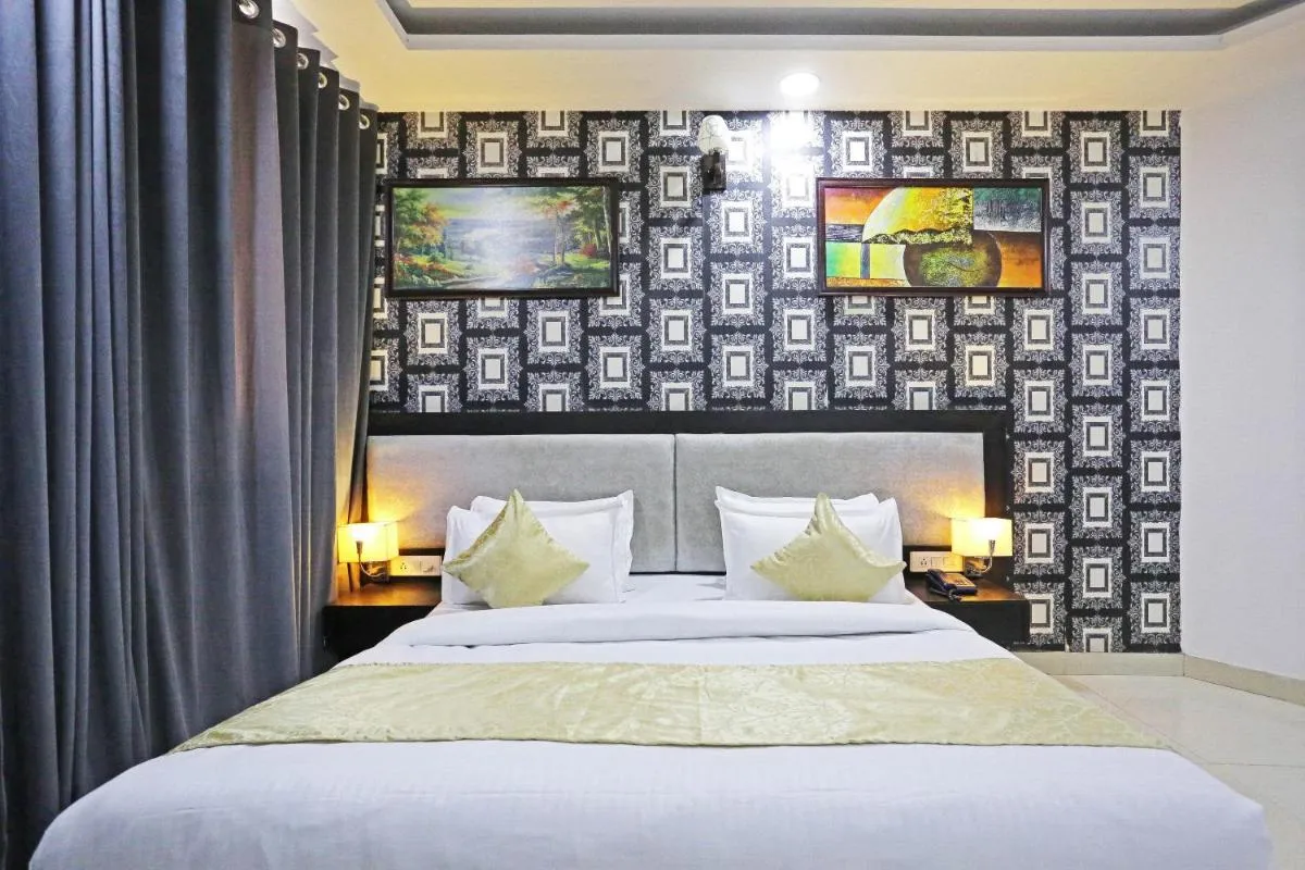 Image 1 of Airport Hotel Swan Near Delhi Airport
