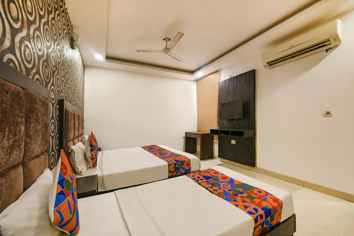 Image 4 of FabHotel Belwood