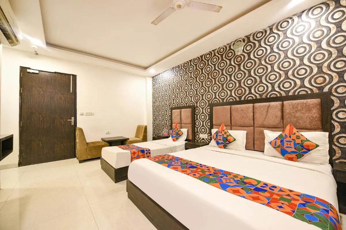 Image 2 of FabHotel Belwood