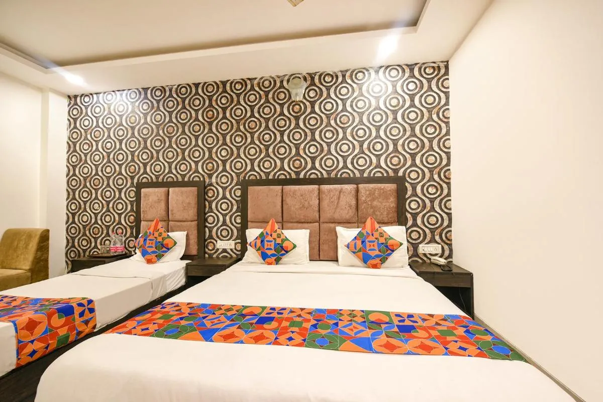Image 3 of FabHotel Belwood