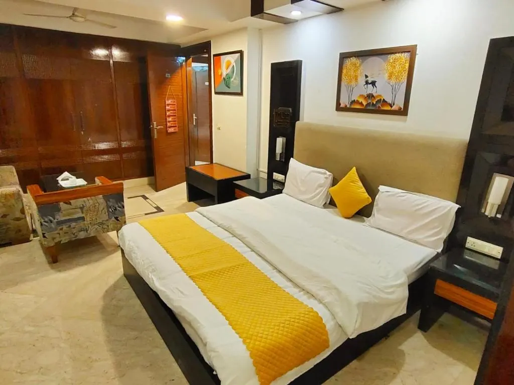 Image of Feb Residency