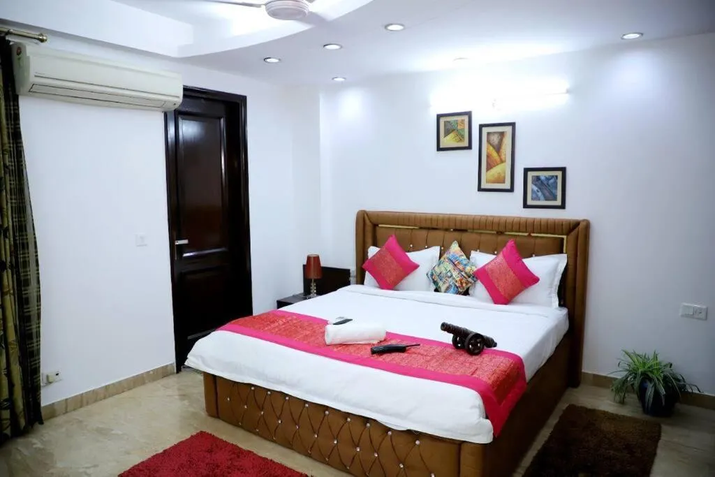 Image 1 of Fortune Home Service Apartment 3Bhk,J-215 Saket