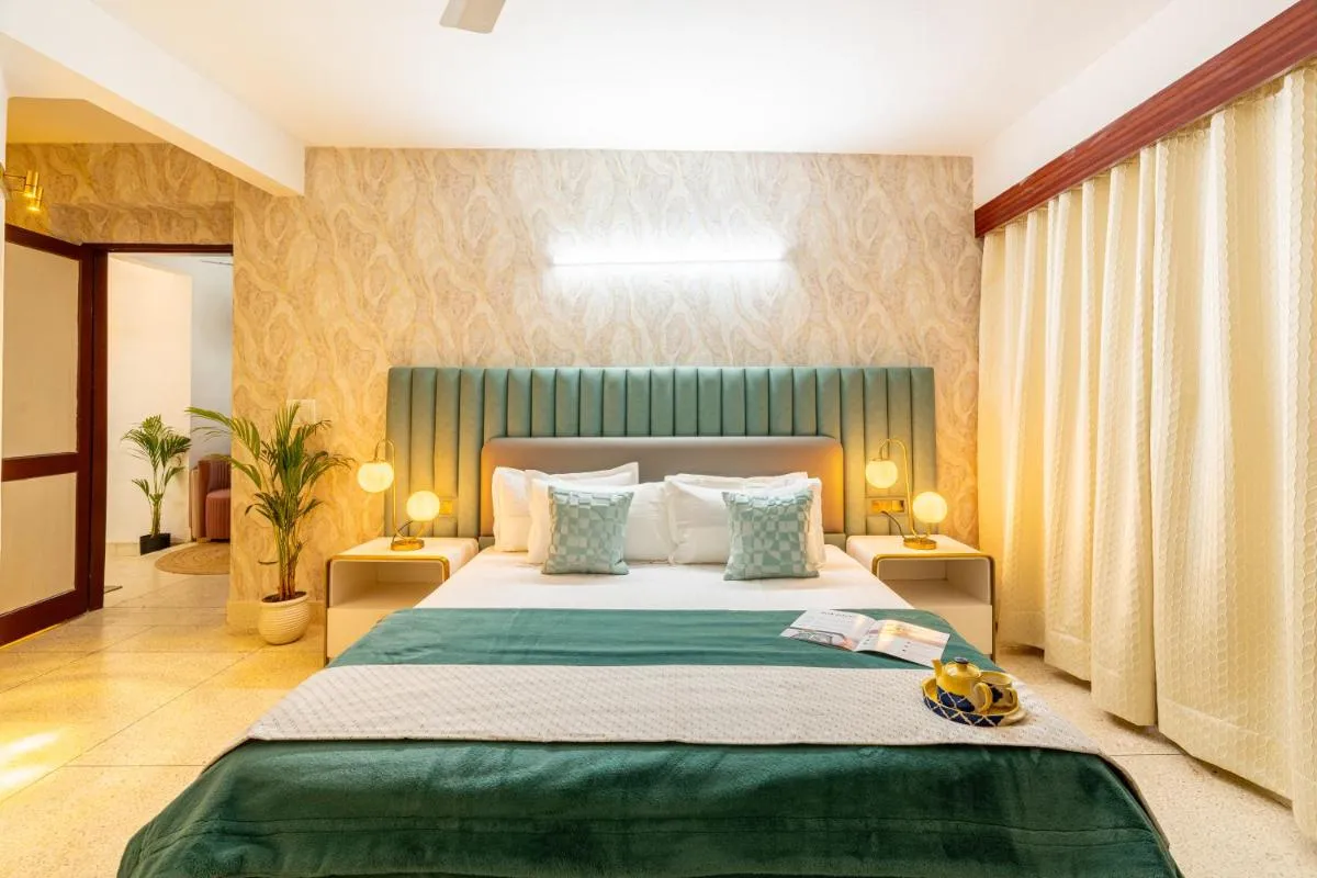 Image 1 of Homlee-Excellency 4BHK Apt in South Delhi