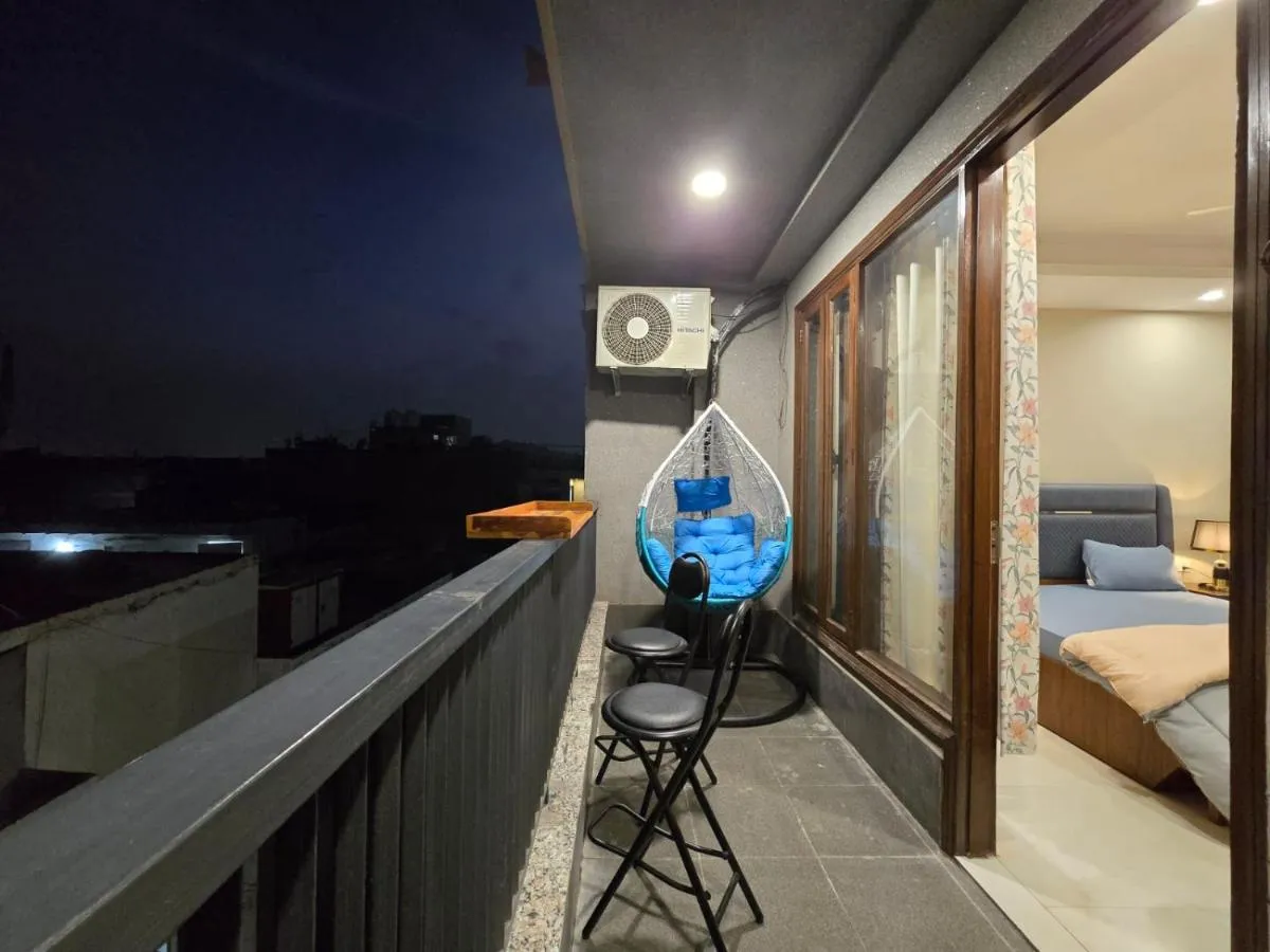 Image 3 of Homlee-Saket Anupam Stylish 3BHK in South Delhi