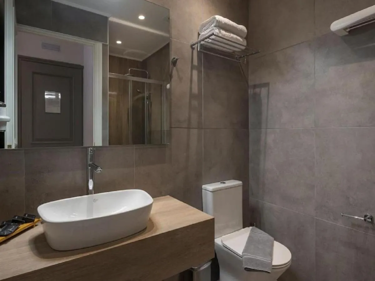 Image 2 of Hotel Linda Suites Near International Airport By LA CASA