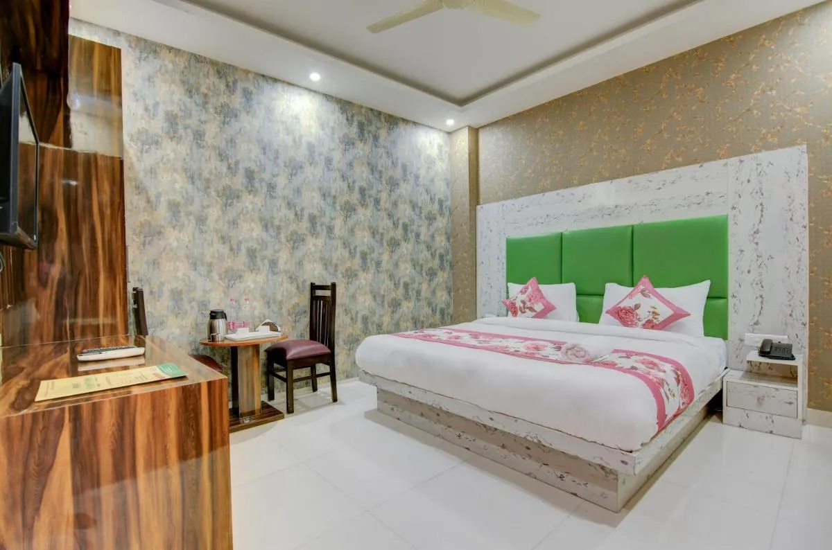 Image 6 of Hotel Smart Signature Delhi Airport
