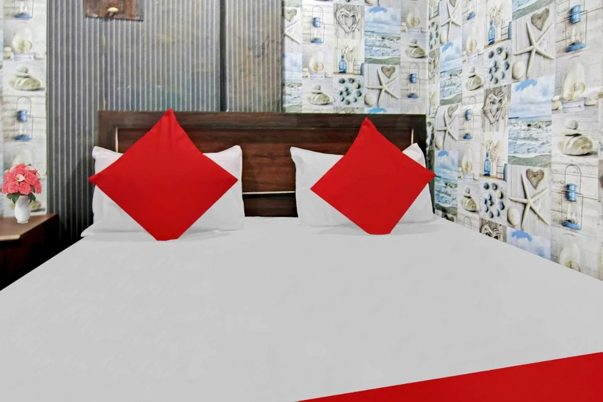 Image 2 of OYO Hotel Dream Town 2