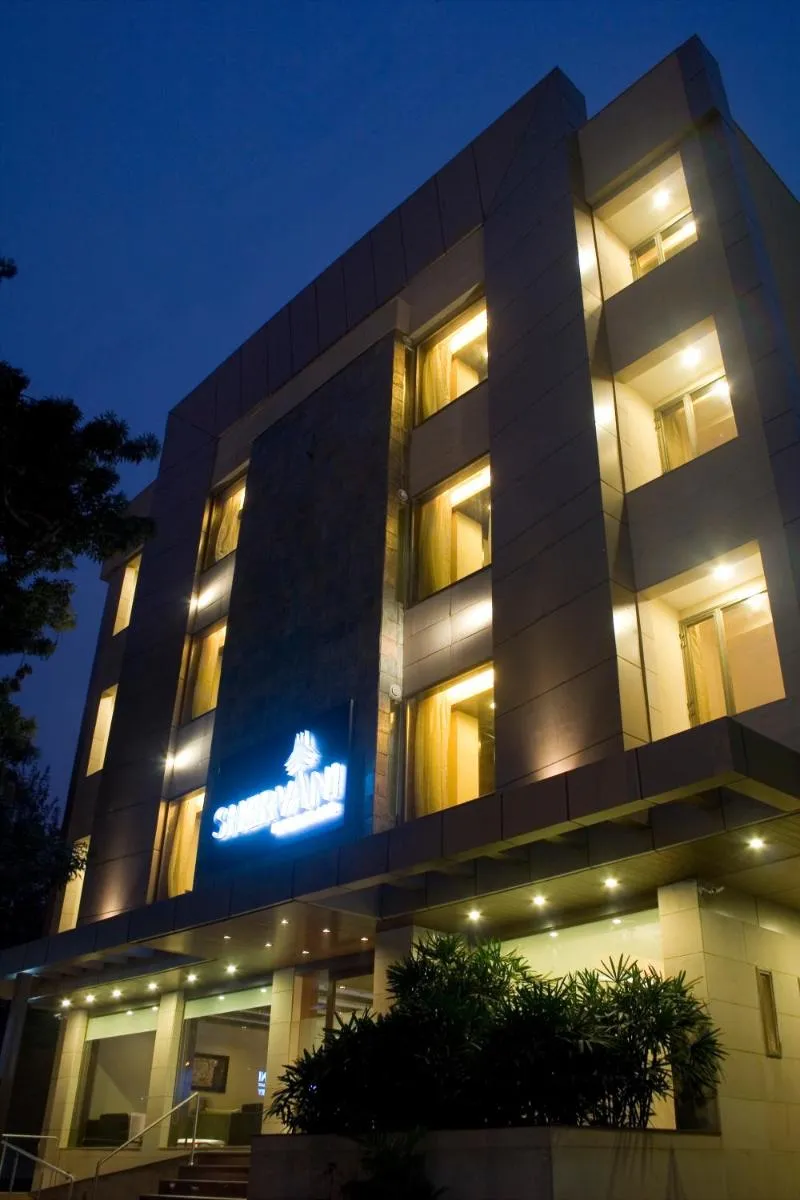Image 4 of Shervani Nehru Place