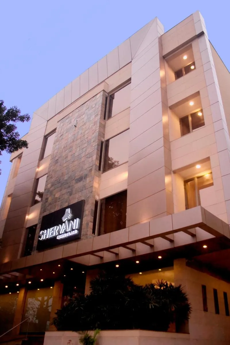 Image 3 of Shervani Nehru Place