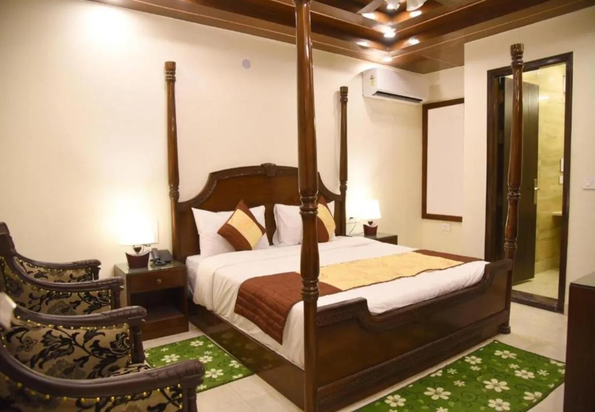 Image 3 of Staybook Hotel Atlanta New Delhi Train Station