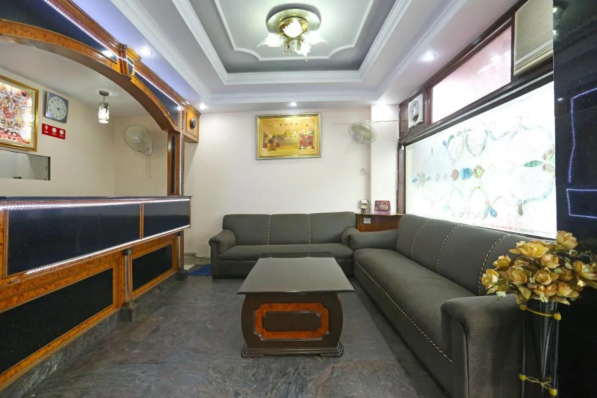 Image 2 of Super OYO Hotel Gold Palace