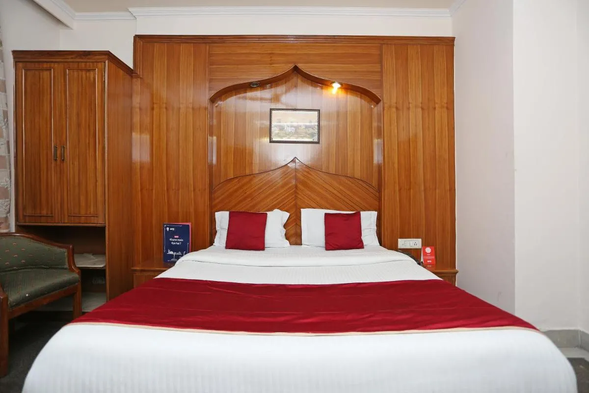 Image 5 of Super OYO Hotel Gold Palace