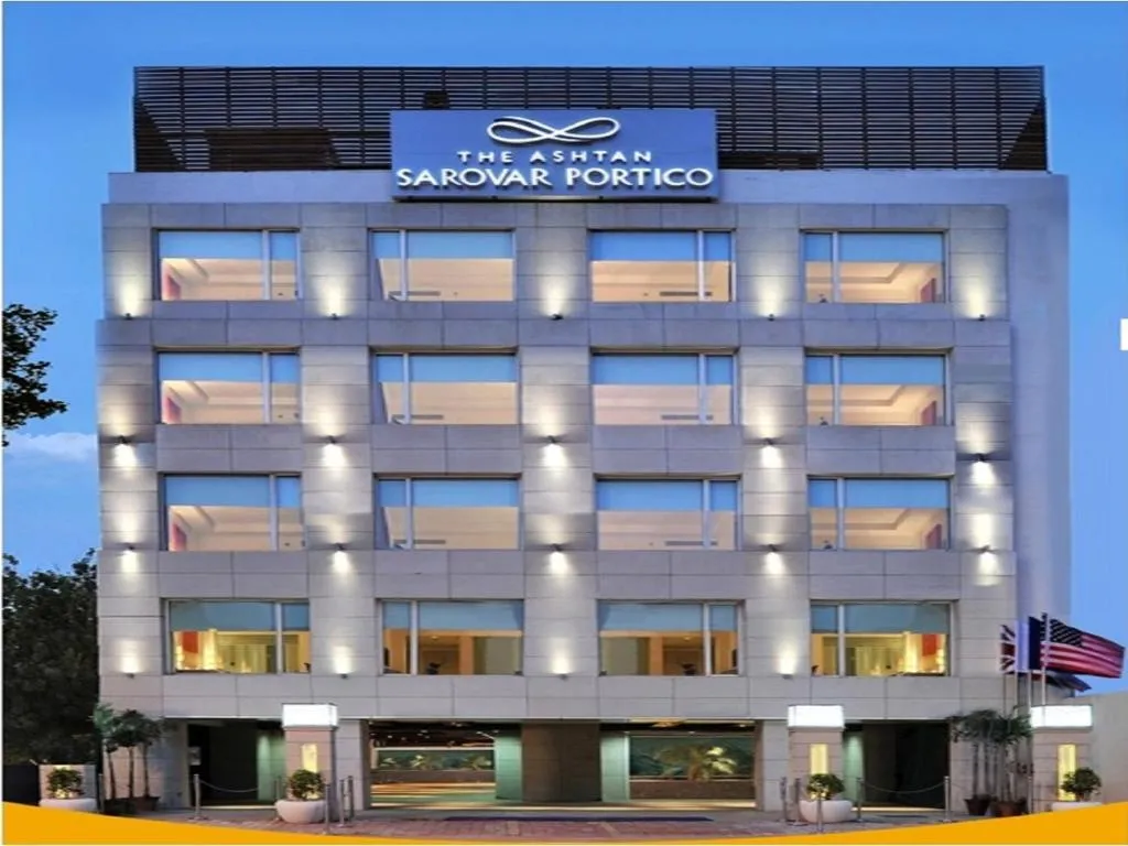 Image of The Ashtan Sarovar Portico