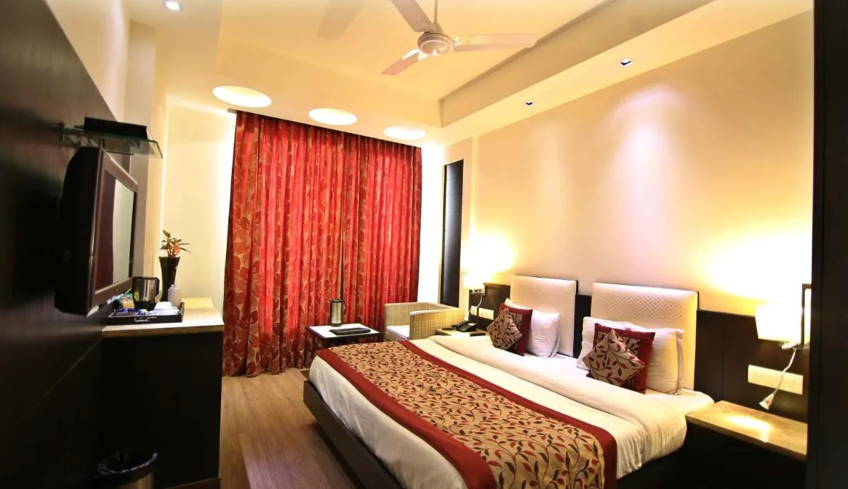 Image 2 of The Prime Balaji Deluxe at New Delhi Railway Station – Free Airport Pickup
