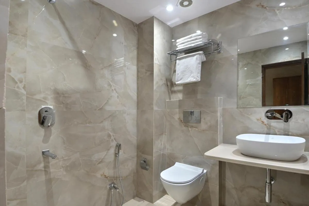 Image 2 of The Saina International Hotel New Delhi