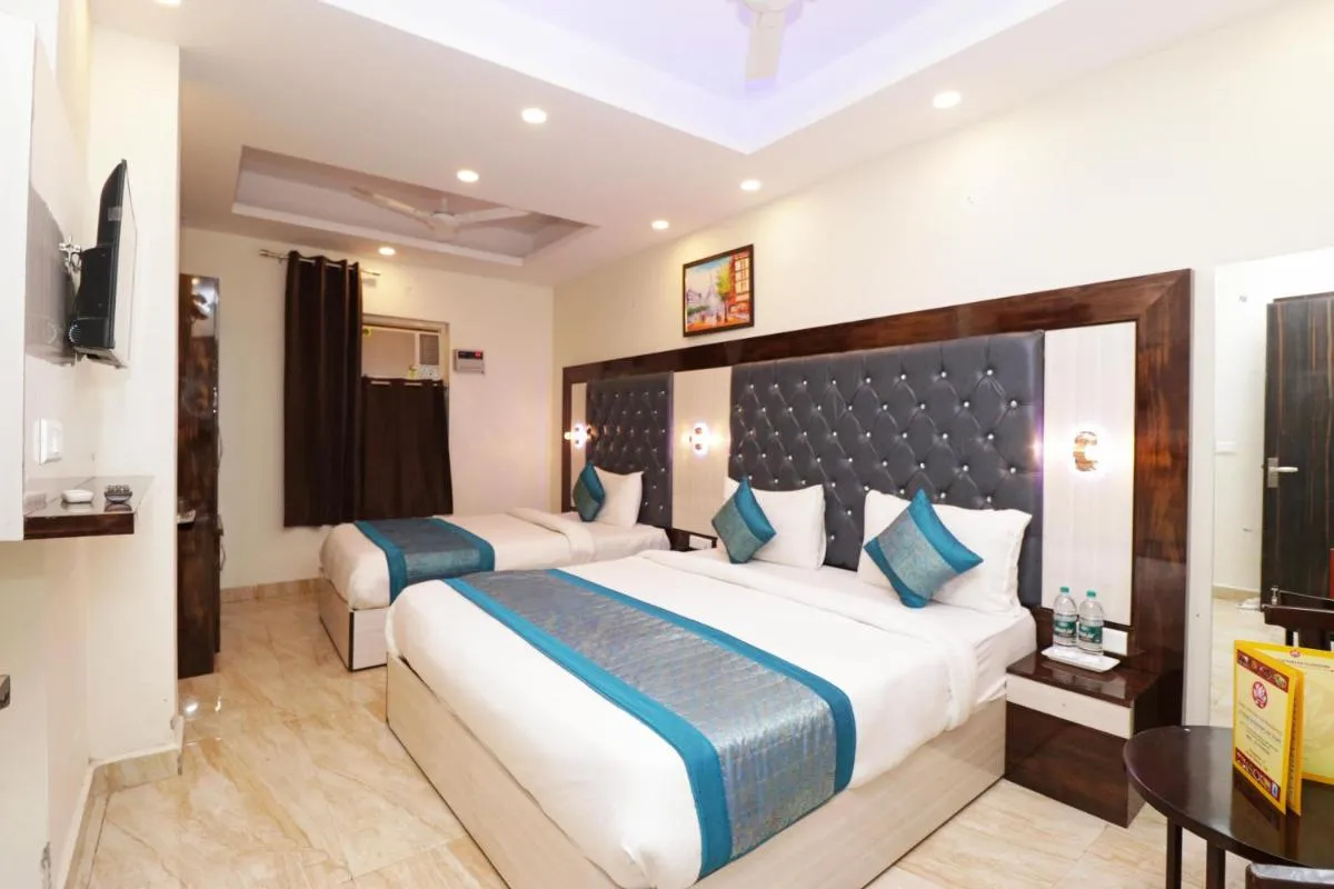 Image 4 of Airport Hotel Shivaka Inn
