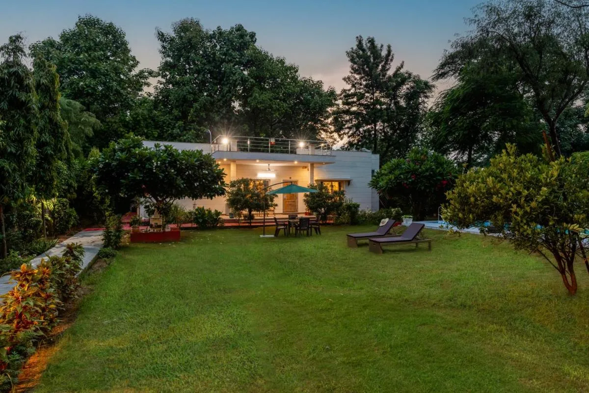 Image 1 of Alaya Stays 3 BHK Pet friendly with Pvt Pool – Daffodil