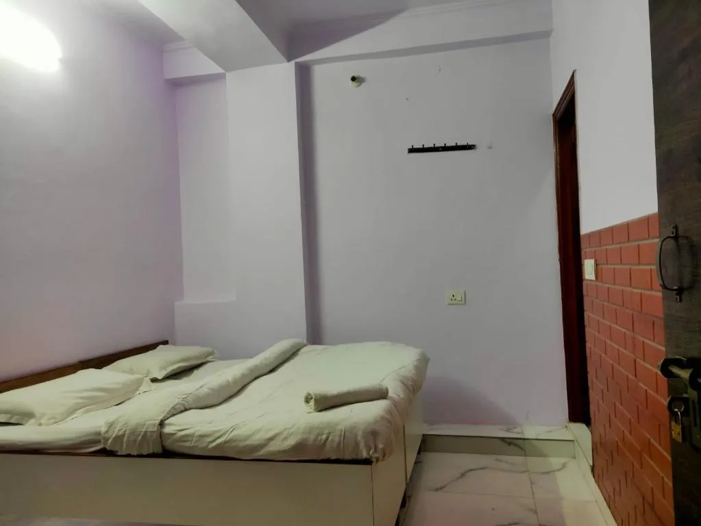 Image of COSY Rooms-BYGF,Near Chanakyapuri Embassies,Delhi