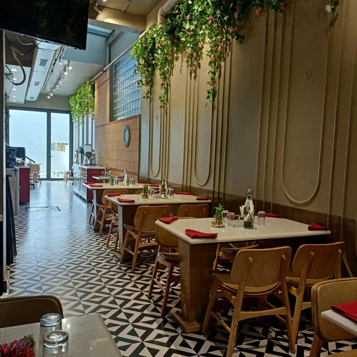 Image 4 of Cosy Grand, Chanakyapuri by The Cosy Hotels