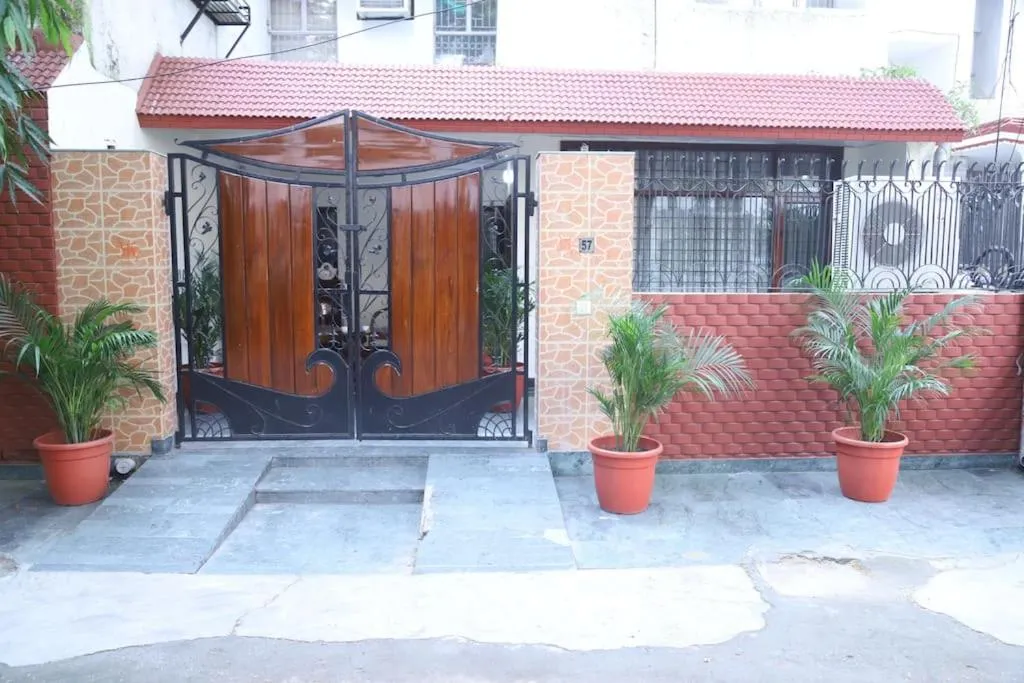 Image of Divine India Service Apartment 3Bhk,B57 Sarita Vihar,Apollo