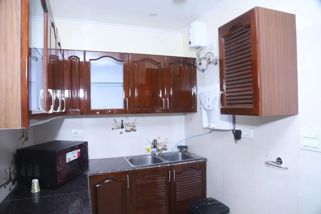 Image 2 of Divine India Service Apartment 3Bhk,B57 Sarita Vihar,Apollo