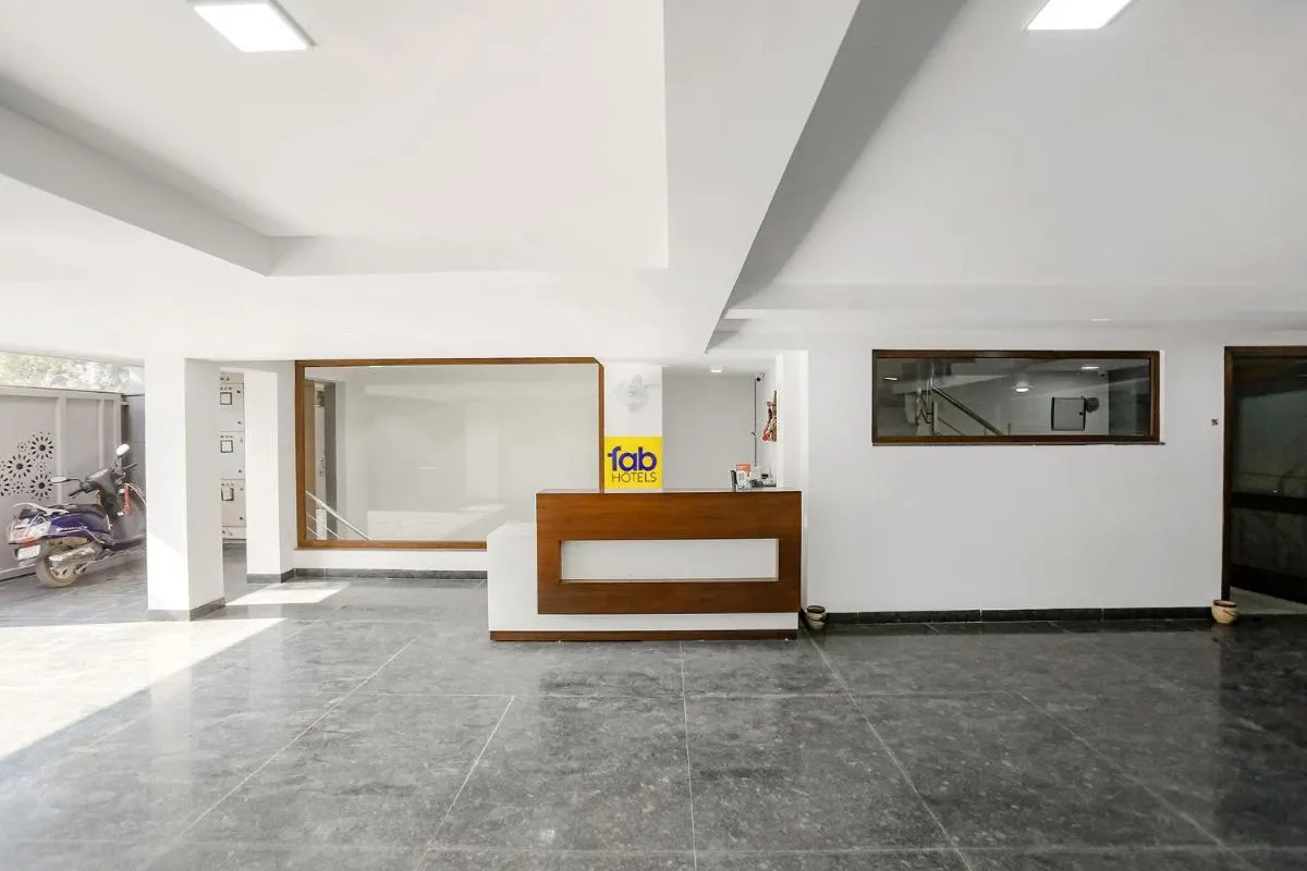 Image 1 of FabExpress Aerosky Deluxe – Nr Yashobhoomi Convention Centre