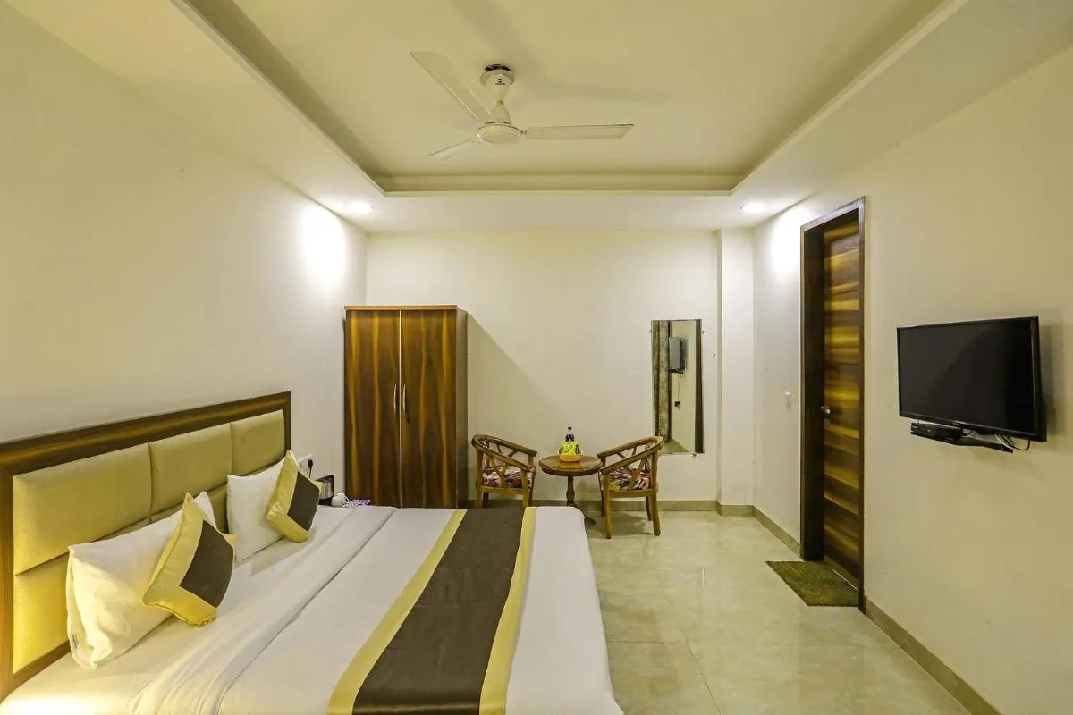 Image 4 of FabHotel White House BNB