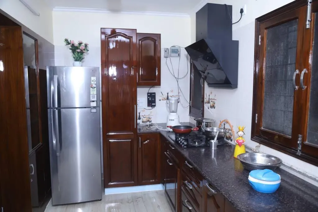 Image 3 of Fortune Home Service Apartment 3Bhk,B-57 Sarita Vihar