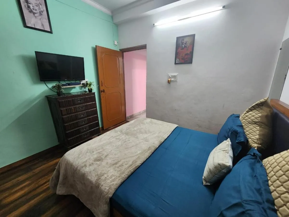 Image 1 of Homlee-Best Value flat with kitchen Near Metro