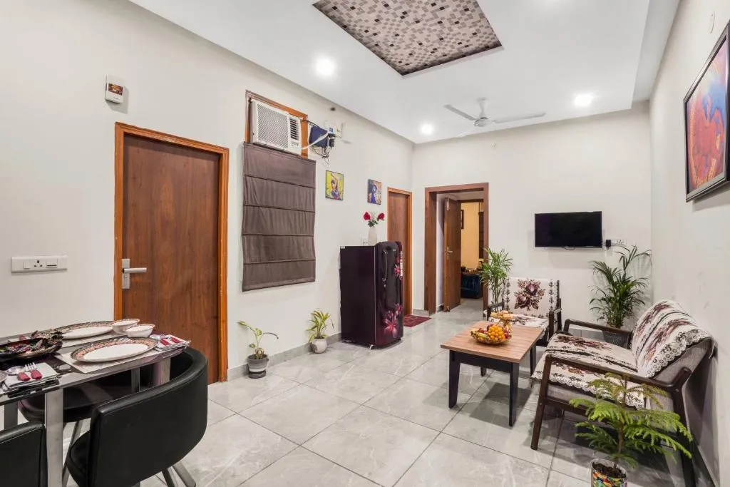 Image of Homlee-Luxurious 2BHK Apt with Kitchen near Metro