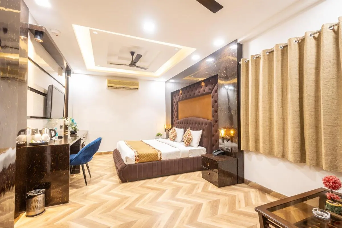 Image 2 of Hotel Cosmo Near BLK Hospital Karol Bagh