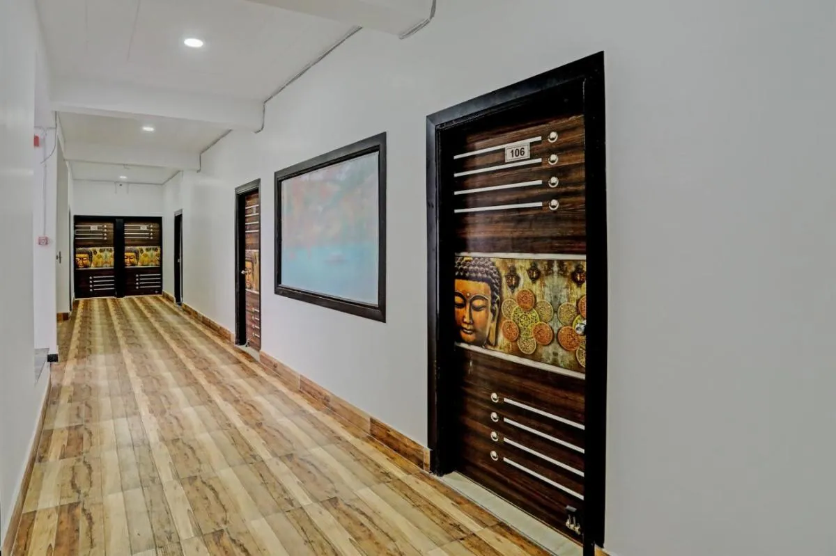 Image 4 of Hotel Cozy Cave Near Delhi Airport