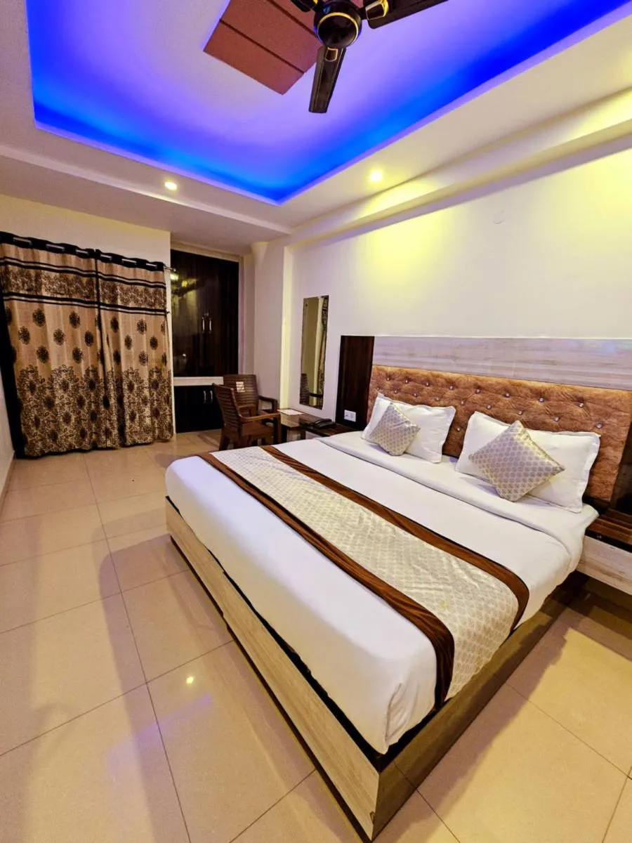 Image 1 of Hotel Crystal Inn Plaza Delhi Airport