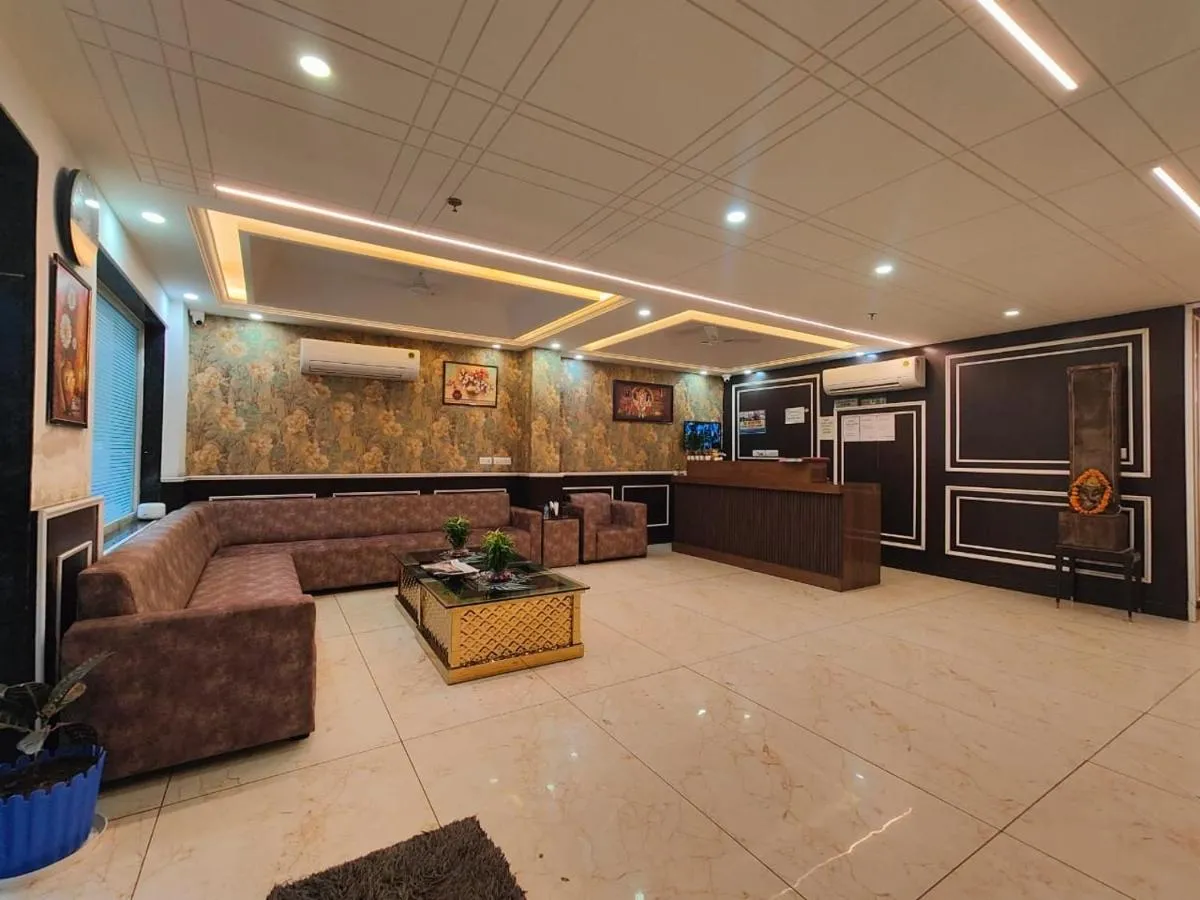 Image 3 of Hotel Decent Palace Near Delhi Airport