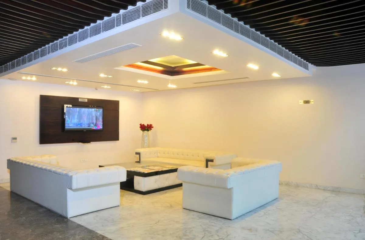 Image 4 of Hotel Elegance