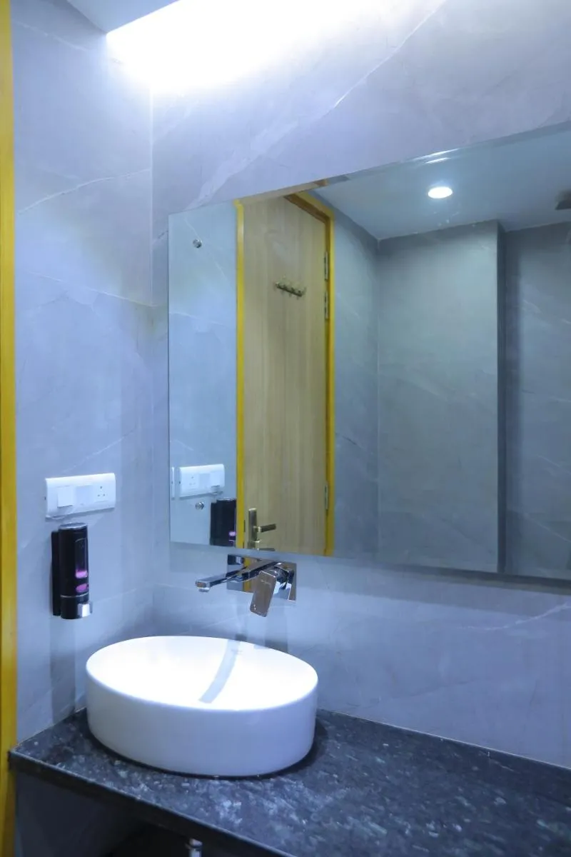Image 2 of Hotel Glitz – Walk in from New Delhi Railway Station