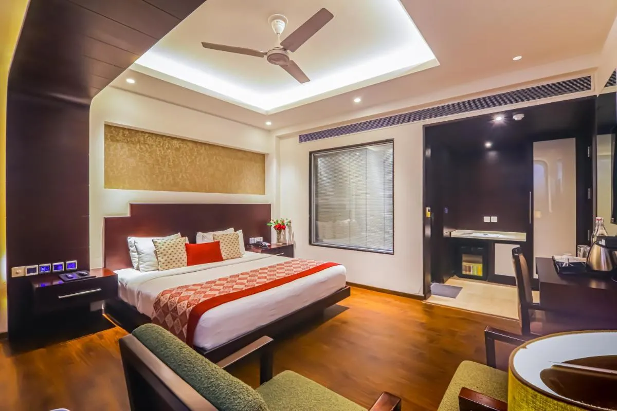 Image 2 of Hotel Godwin Deluxe -Free Airport Pickup -Traveller’s Choice Award Winner 2025