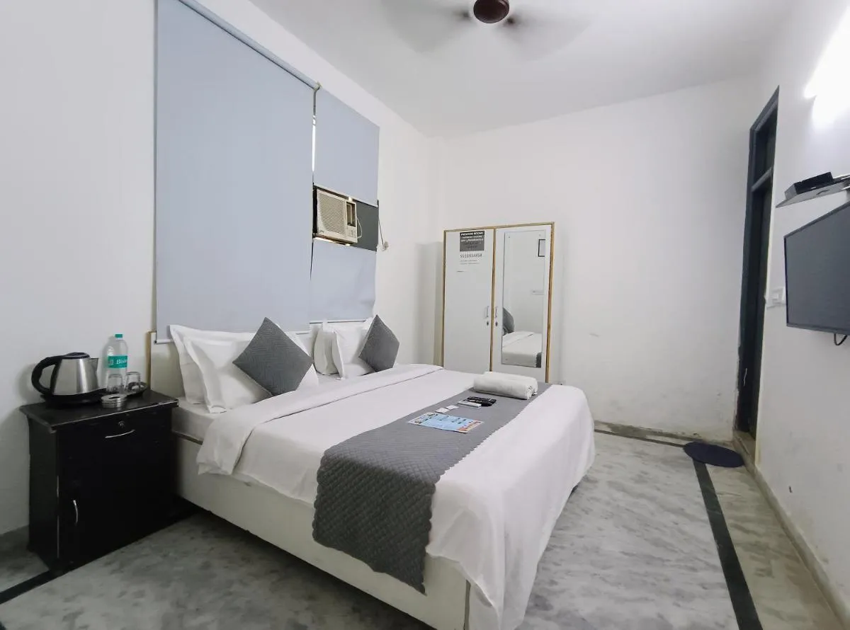 Image 1 of Hotel Hauz Khas Fort View