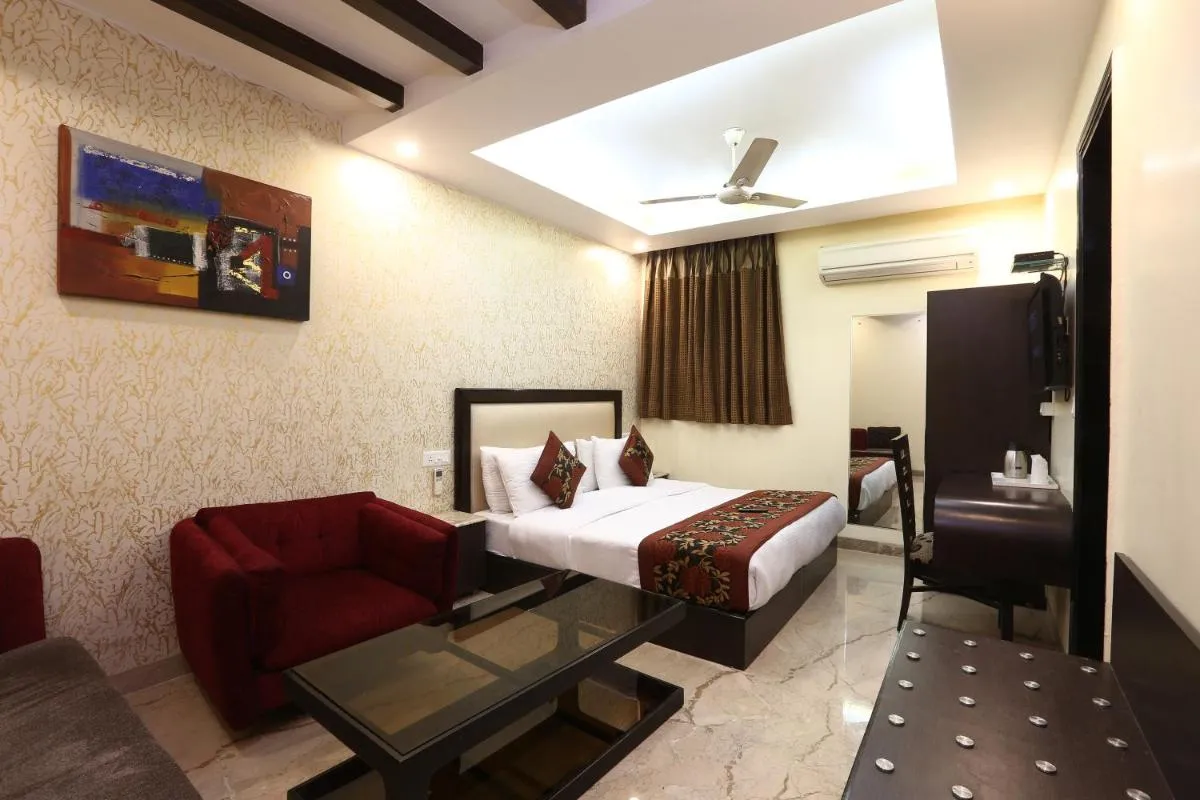 Image 1 of Hotel Kingston Park near Ganga Ram Hospital