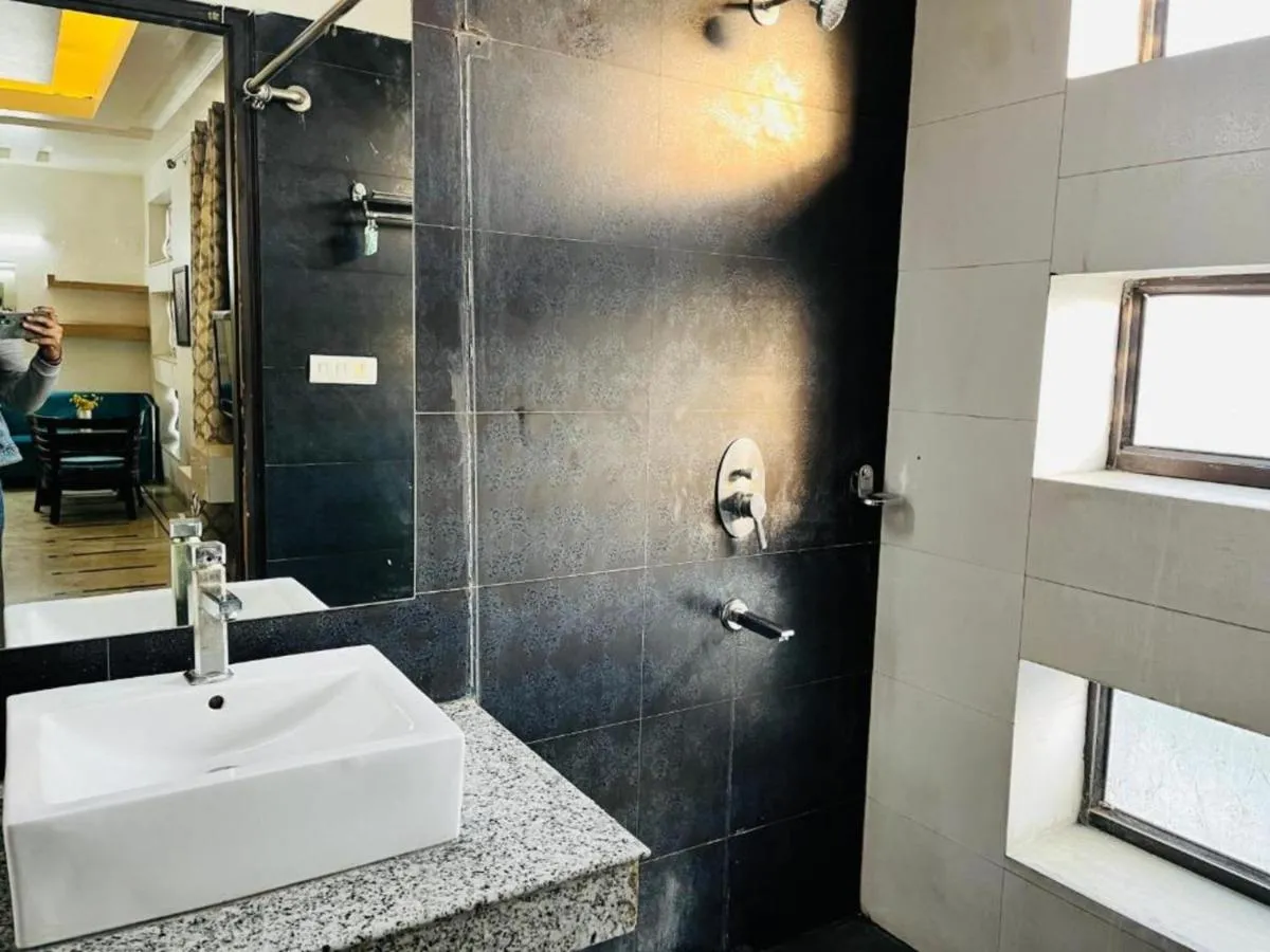 Image 2 of Hotel La Serene Punjabi Bagh