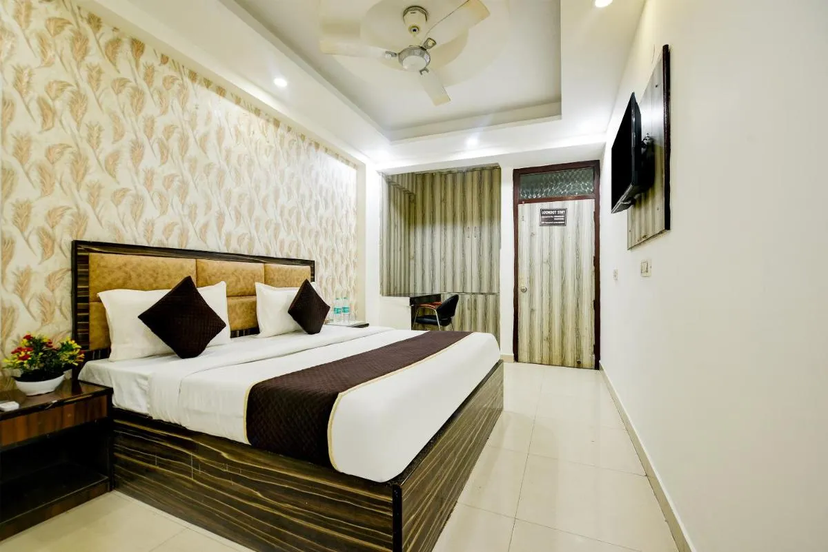 Image 6 of Hotel Lookout Stay Delhi IGI Airport