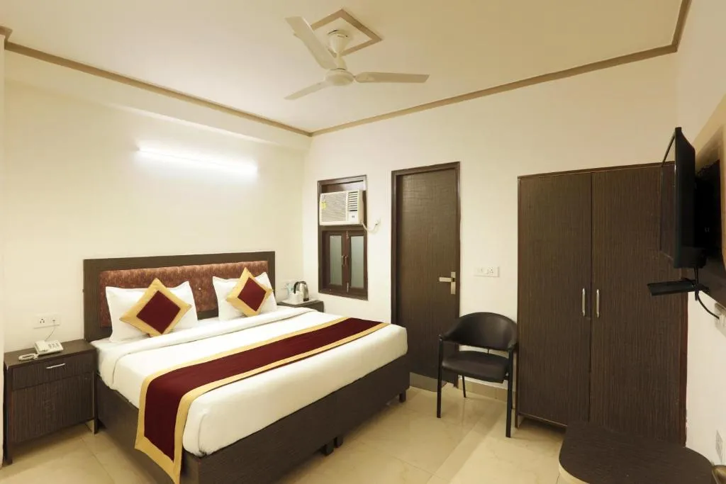 Image of Hotel The Ocean Near IGI Airport