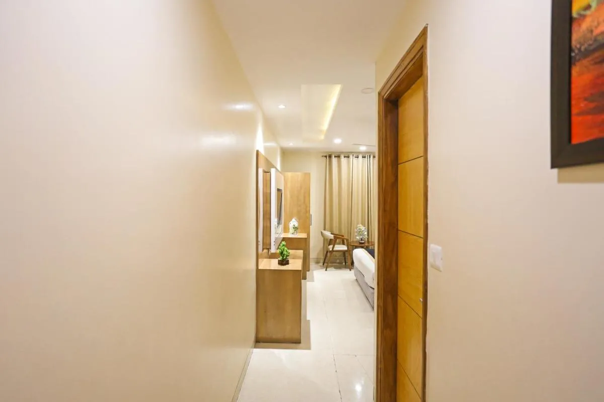 Image 2 of Hotel Worth Newly Bulit – New Delhi