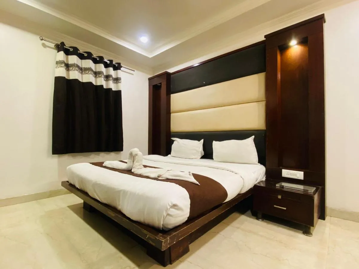 Image 5 of Qotel Hotel Pitampura Couple Friendly