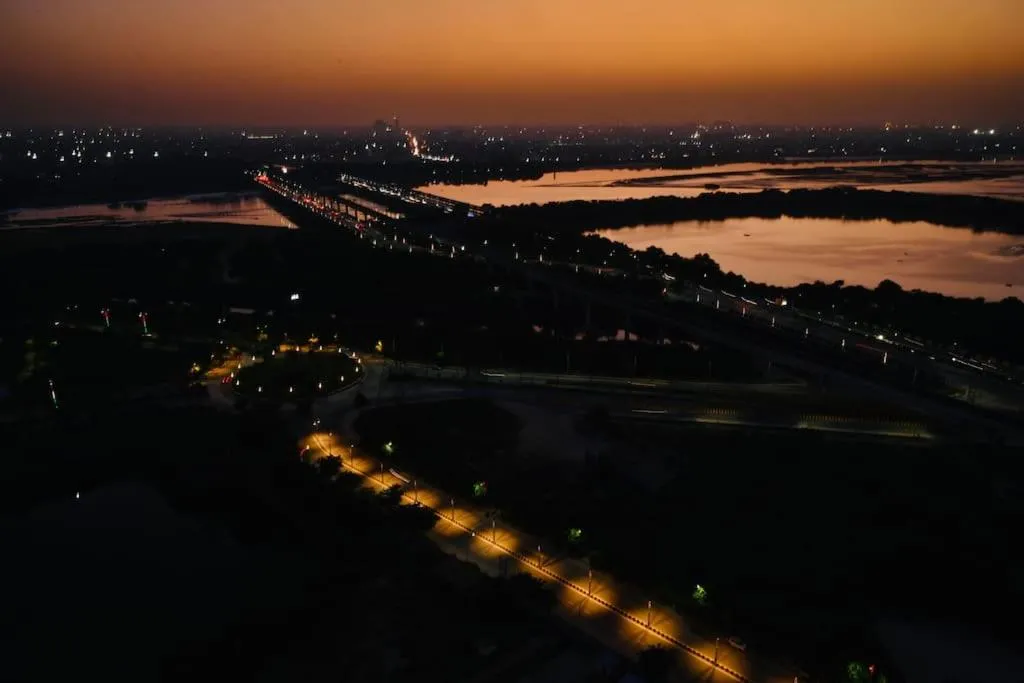 Image 6 of Scenes