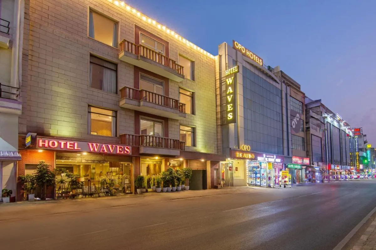 Image 5 of The Waves Hotel